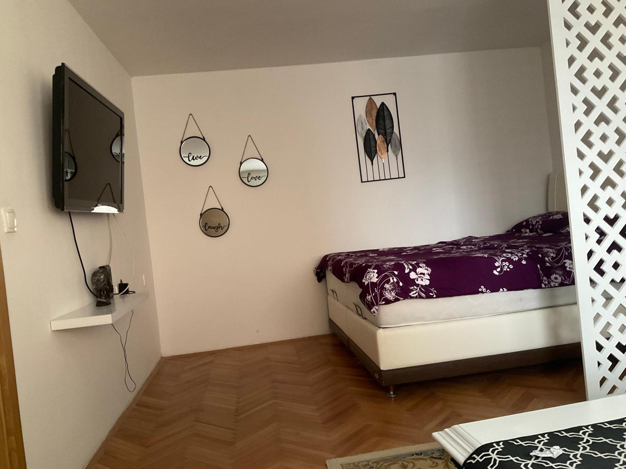 Garaplina No 1 Apartment *